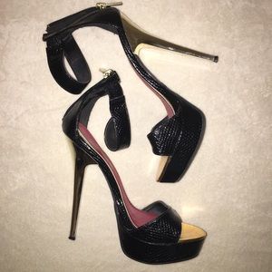Black & Gold Stilettos | Red Bottoms